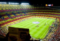 国际足联世界杯2026-凯恩赛事新规引众怒，TL战队率先炮轰，挺进下一轮规则被批不公